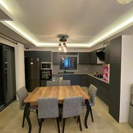 Villa Immaculate 4-bed In Dalyan Ortaca